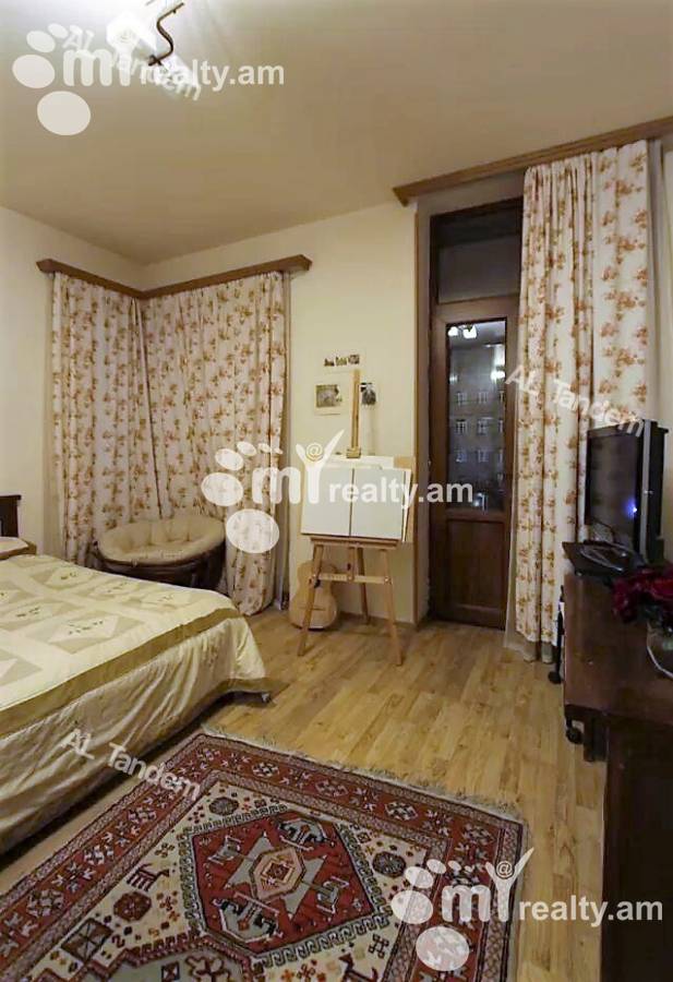 4 bedroom apartment for sale Hr.Kochar St, Arabkir Yerevan, 124228