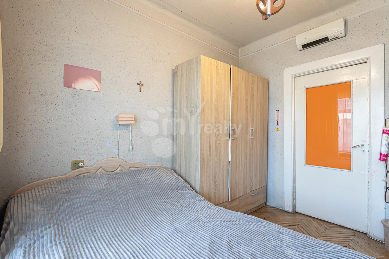 3 bedroom apartment for sale Nalbandyan St, Center Yerevan, 157230