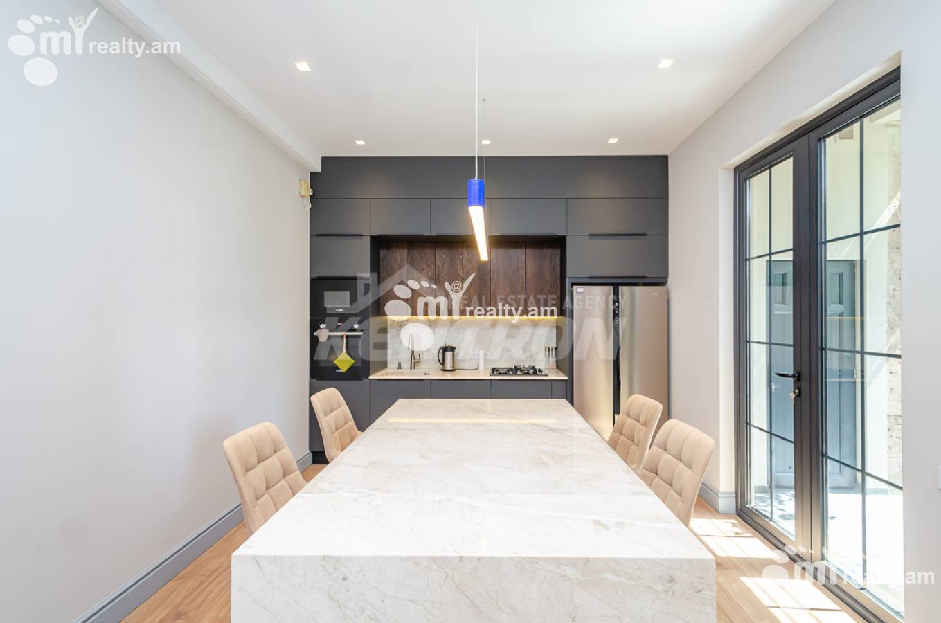 Купить 3 комнатную квартиру Ахбюр Сероб ул, Арабкир Ереван, 152788