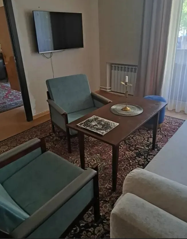 3 bedroom apartment for sale خیابان نعلبندیان, مرکز شهر ایروان, 161657