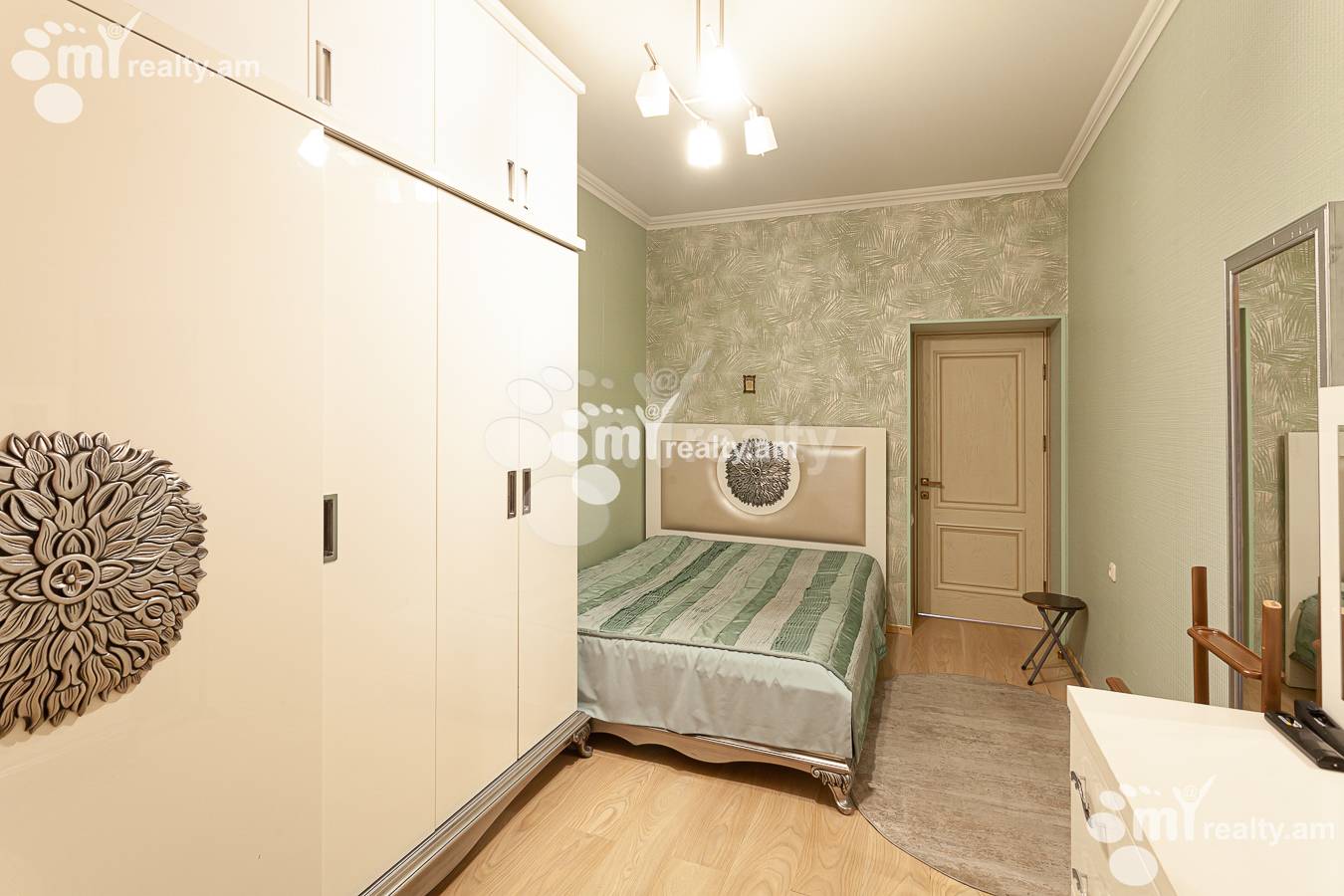3 bedroom apartment for sale Saryan St, Center Yerevan, 149082
