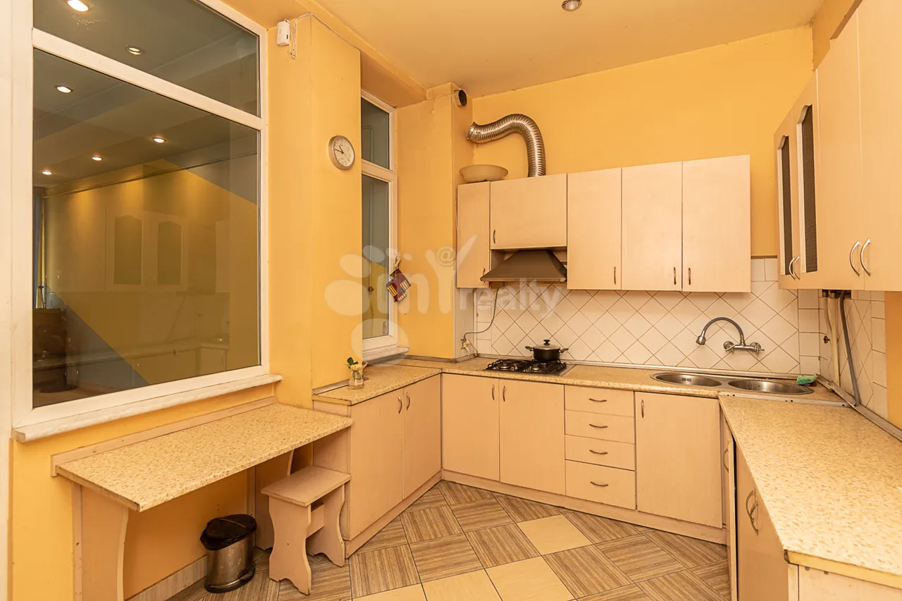 4 bedroom apartment for sale Sayat-Nova Ave, Center Yerevan, 160797