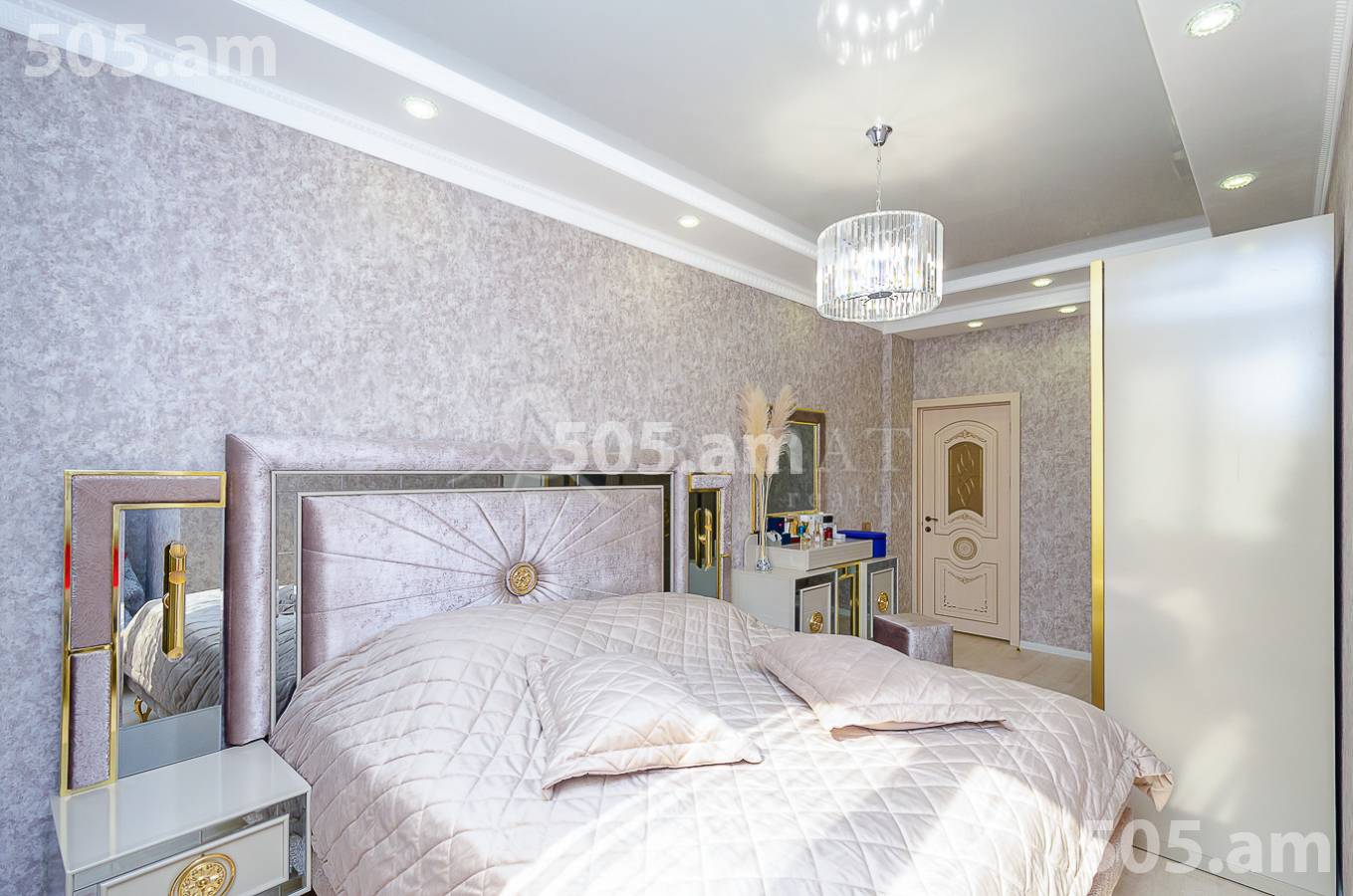 3 bedroom apartment for sale Antarayin St, Center Yerevan, 154788