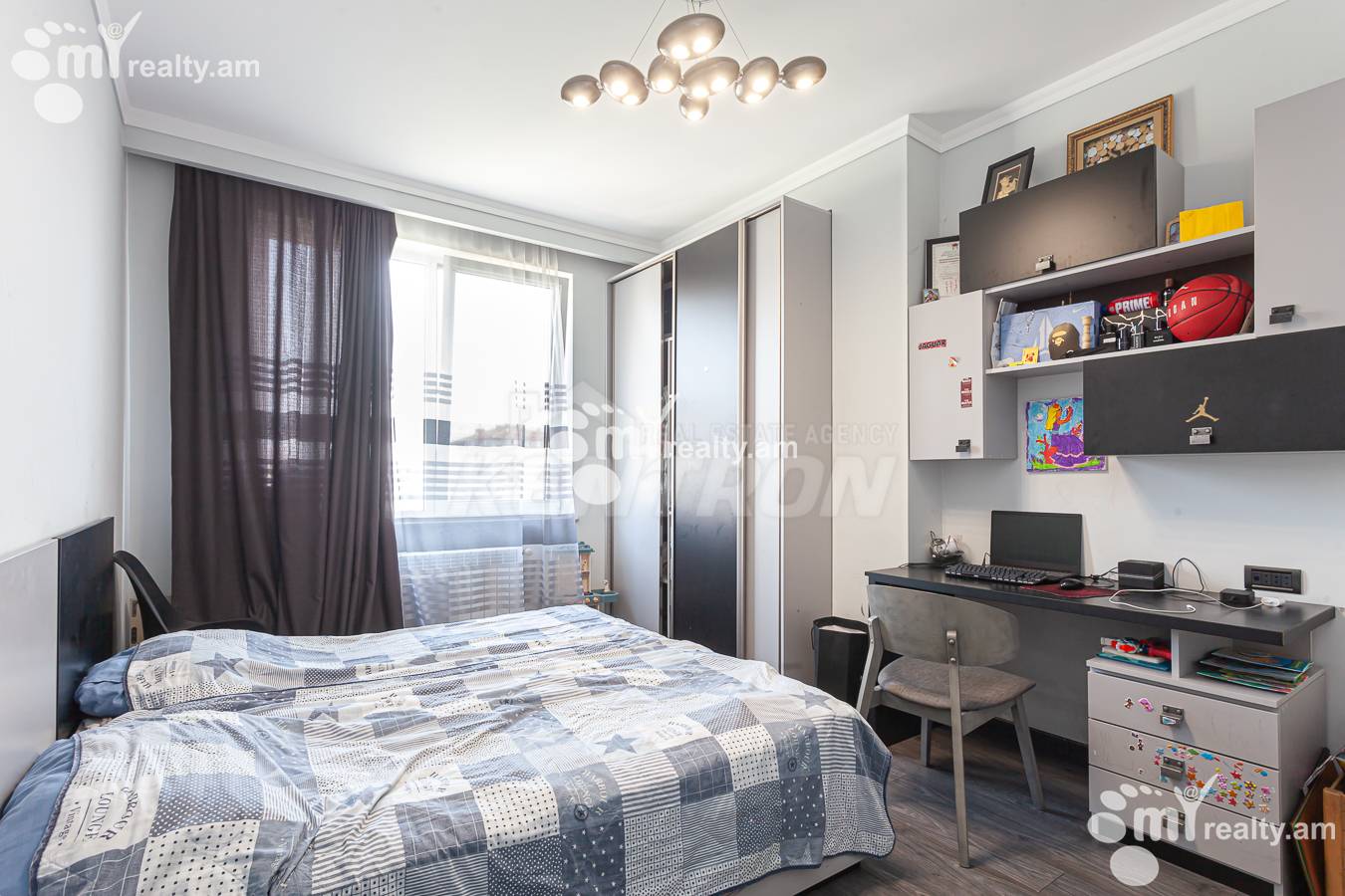 3 bedroom apartment for sale Sevak St, Kanaqer-Zeytun Yerevan, 156138