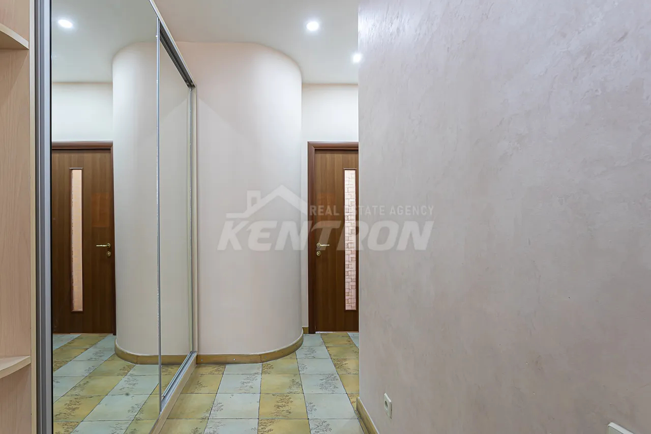 3 bedroom apartment for rent D. Demirchyan St, Center Yerevan, 158775
