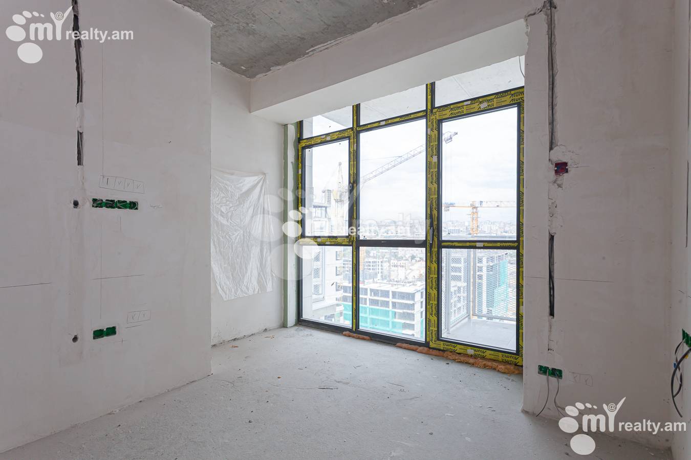 Купить 3 комнатную квартиру Ленинградян, Квартал Ваагни Ереван, 155885