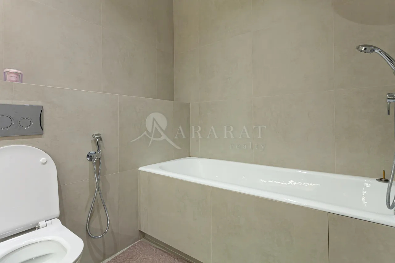 4 bedroom apartment for sale Aram St, Center Yerevan, 158707