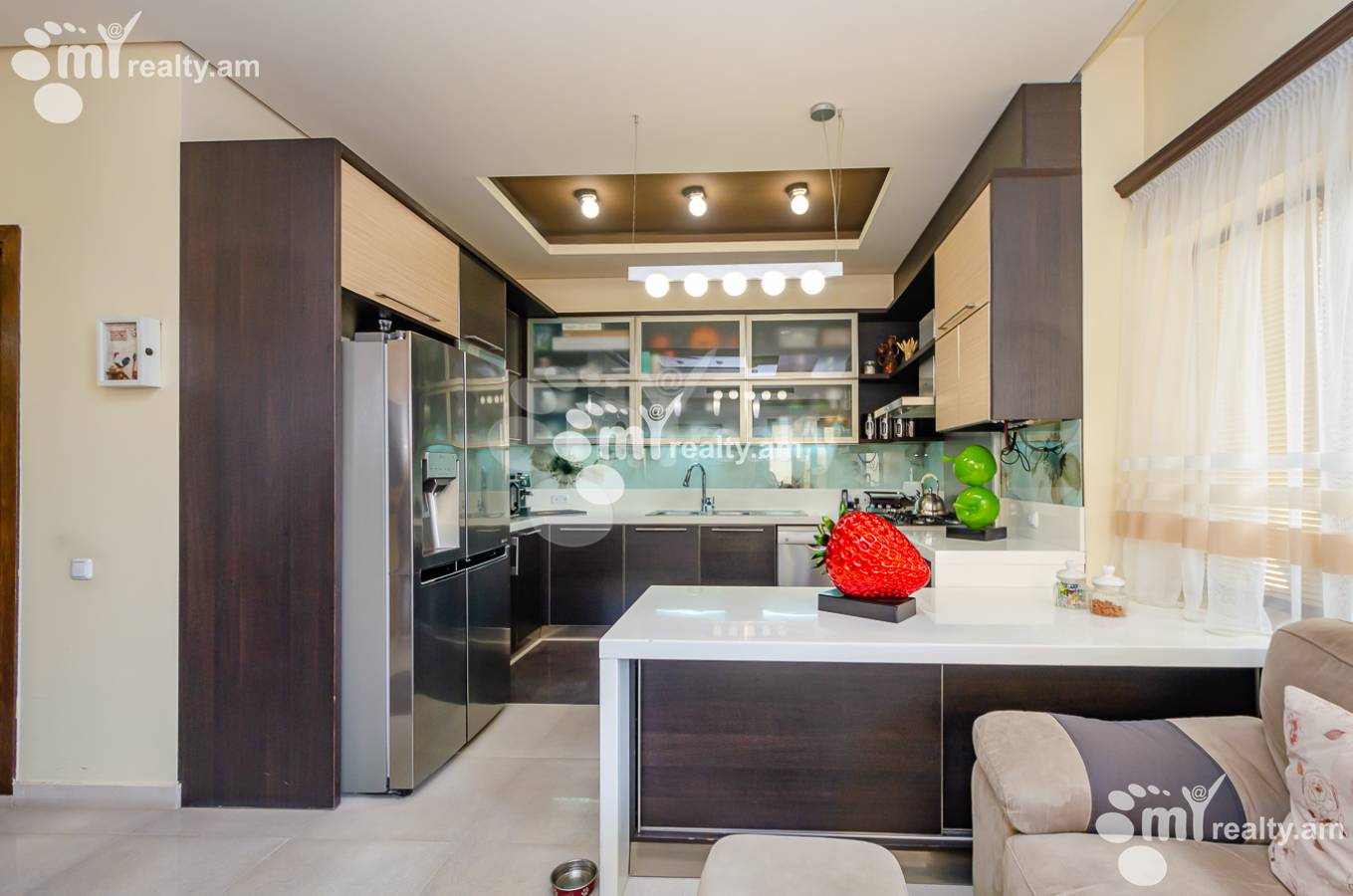 4 սենյականոց բնակարան  Կոմիտասի պող, Արաբկիր Երևան, 153021