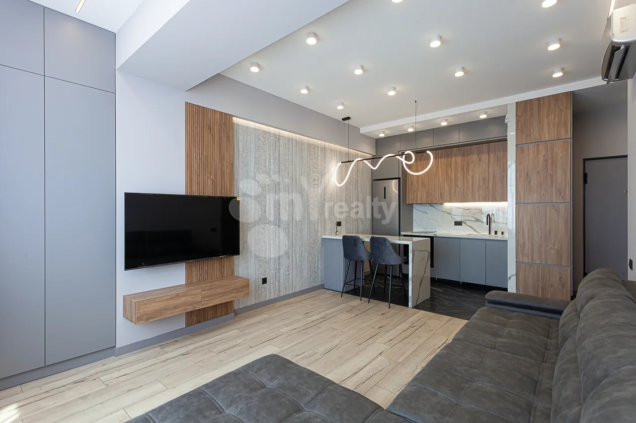 2 bedroom apartment for rent Buzand St, Center Yerevan, 161005
