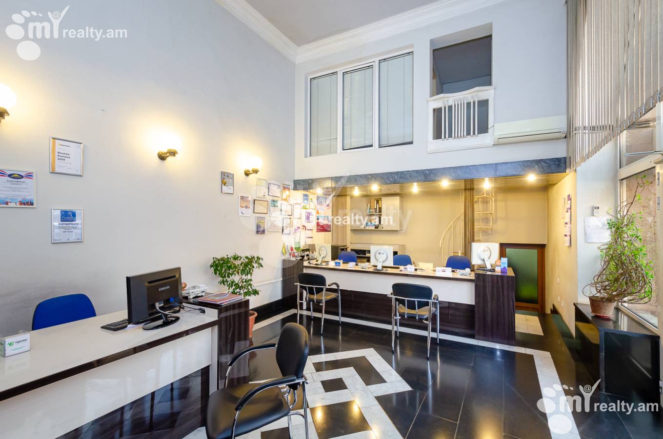 Снять коммерческoе помещение Маштоца пр, Центр Ереван, 148855