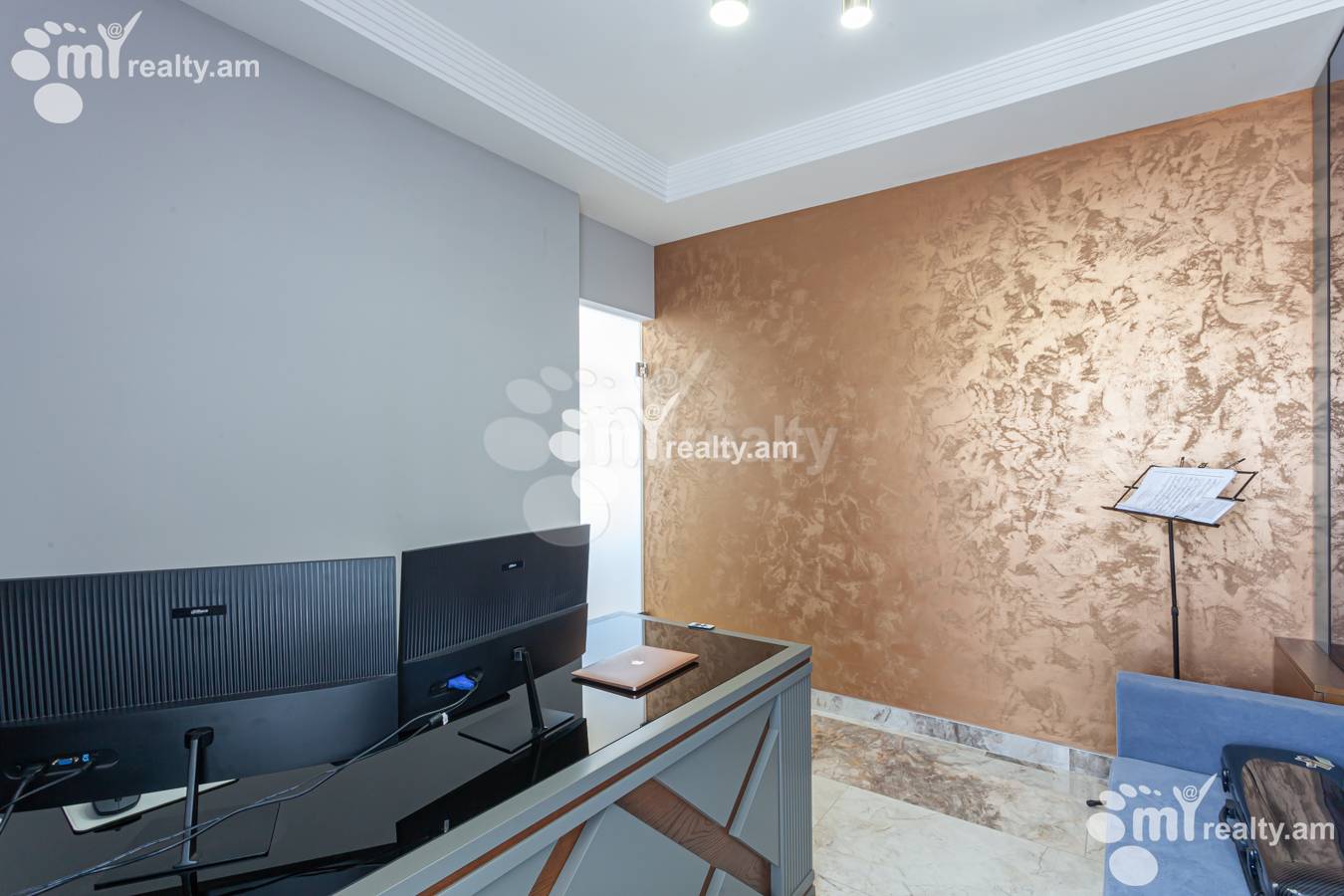 5 bedroom apartment for sale Tsitsernakaberd Highway, Center Yerevan, 149530
