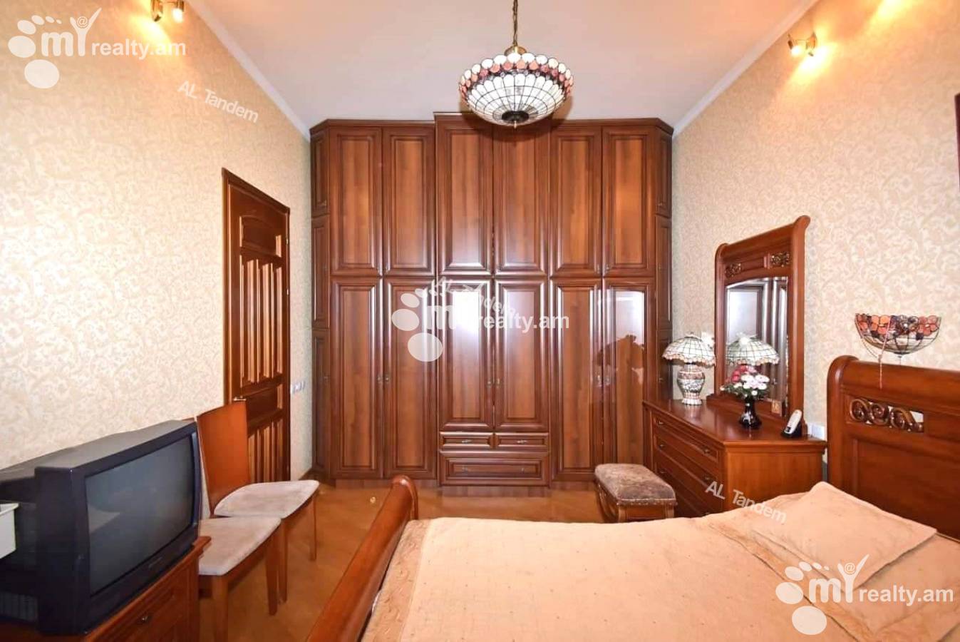 3 bedroom apartment for rent Mashtots Ave, Center Yerevan, 155273