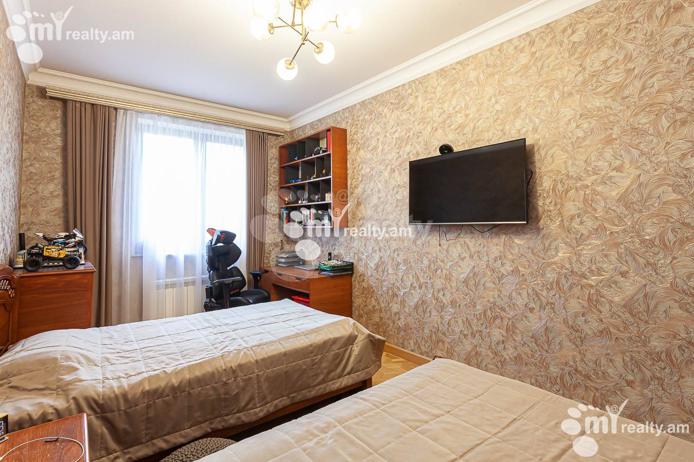 3 bedroom apartment for sale Antarayin St, Center Yerevan, 155932