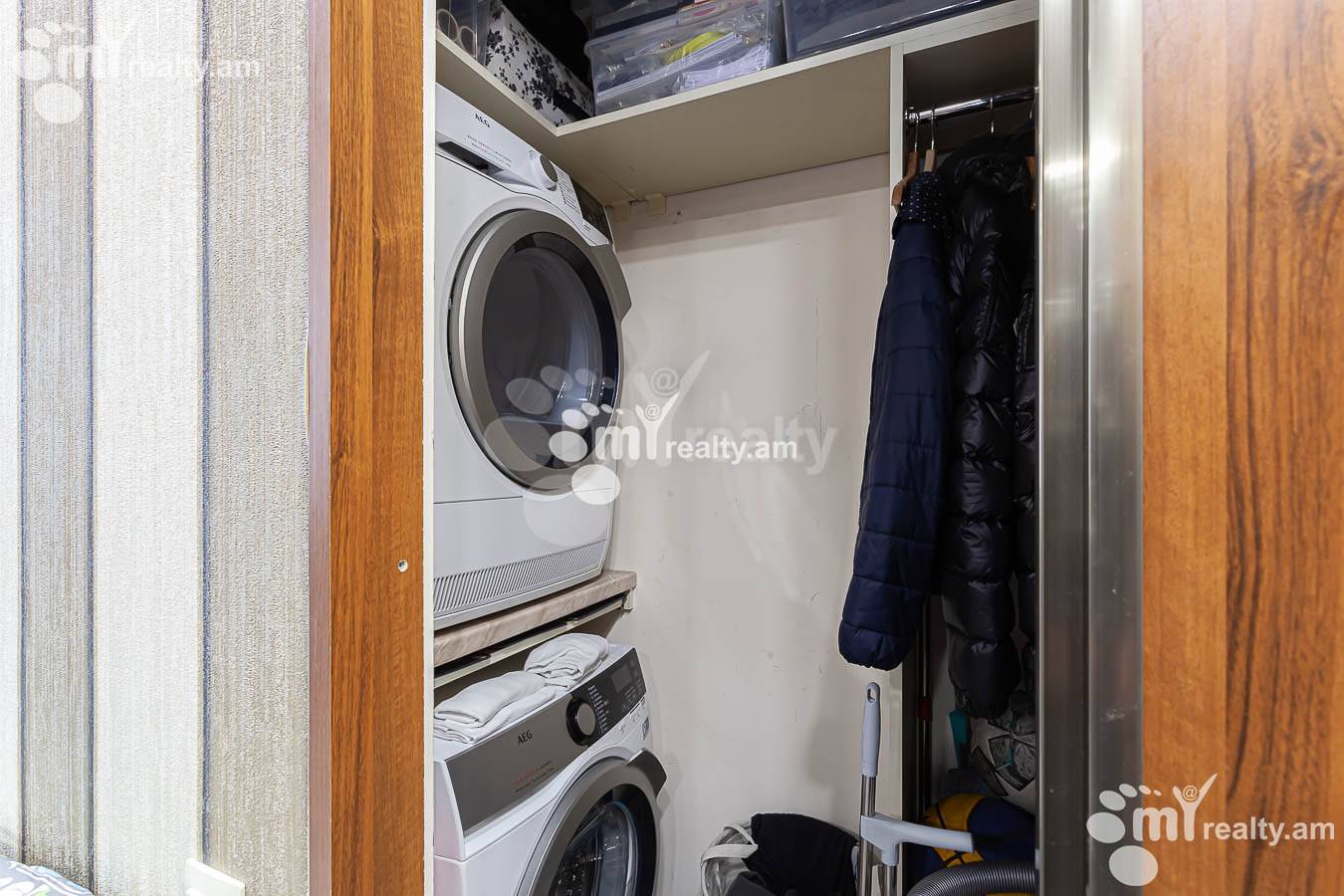 3 bedroom apartment for sale Antarayin St, Center Yerevan, 155932