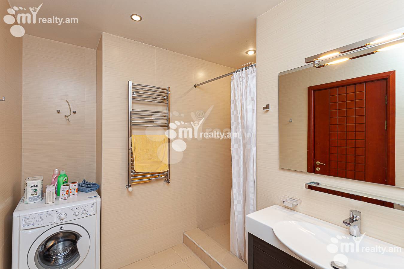 3 bedroom apartment for rent Tamanyan St, Center Yerevan, 157139