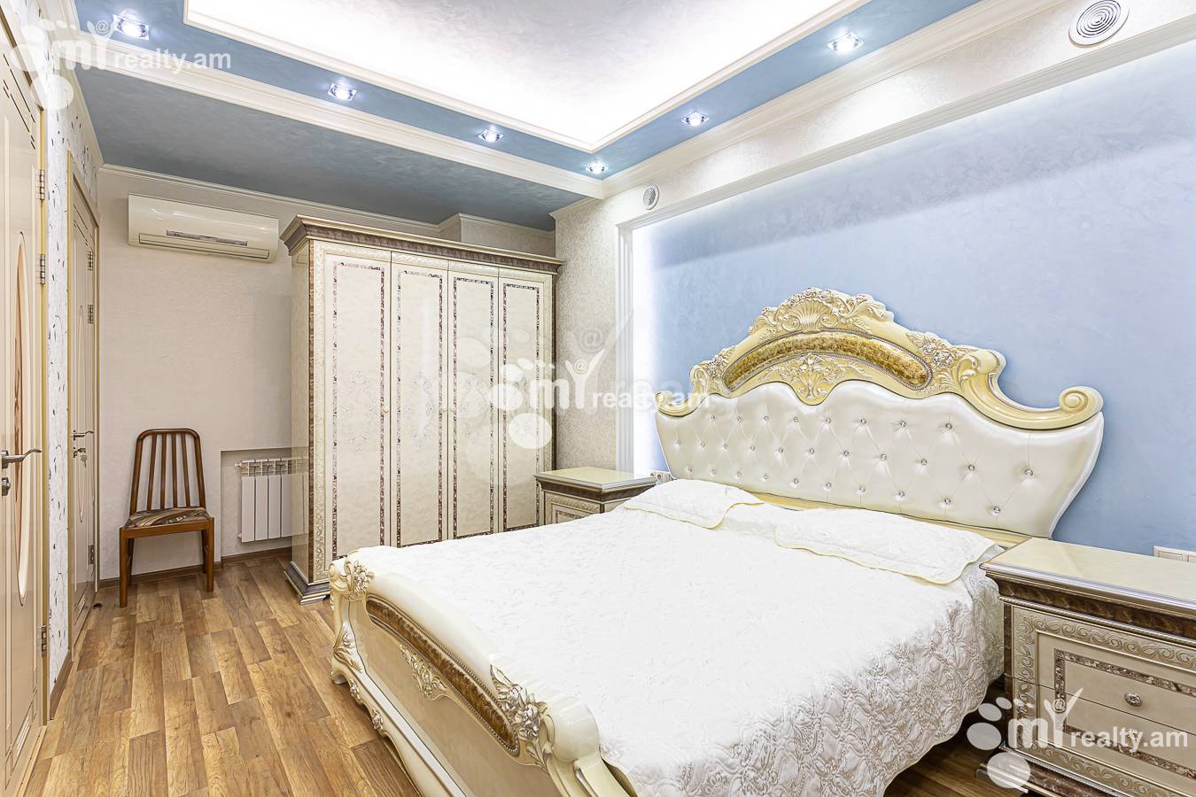 3 bedroom apartment for rent Antarayin St, Center Yerevan, 156854