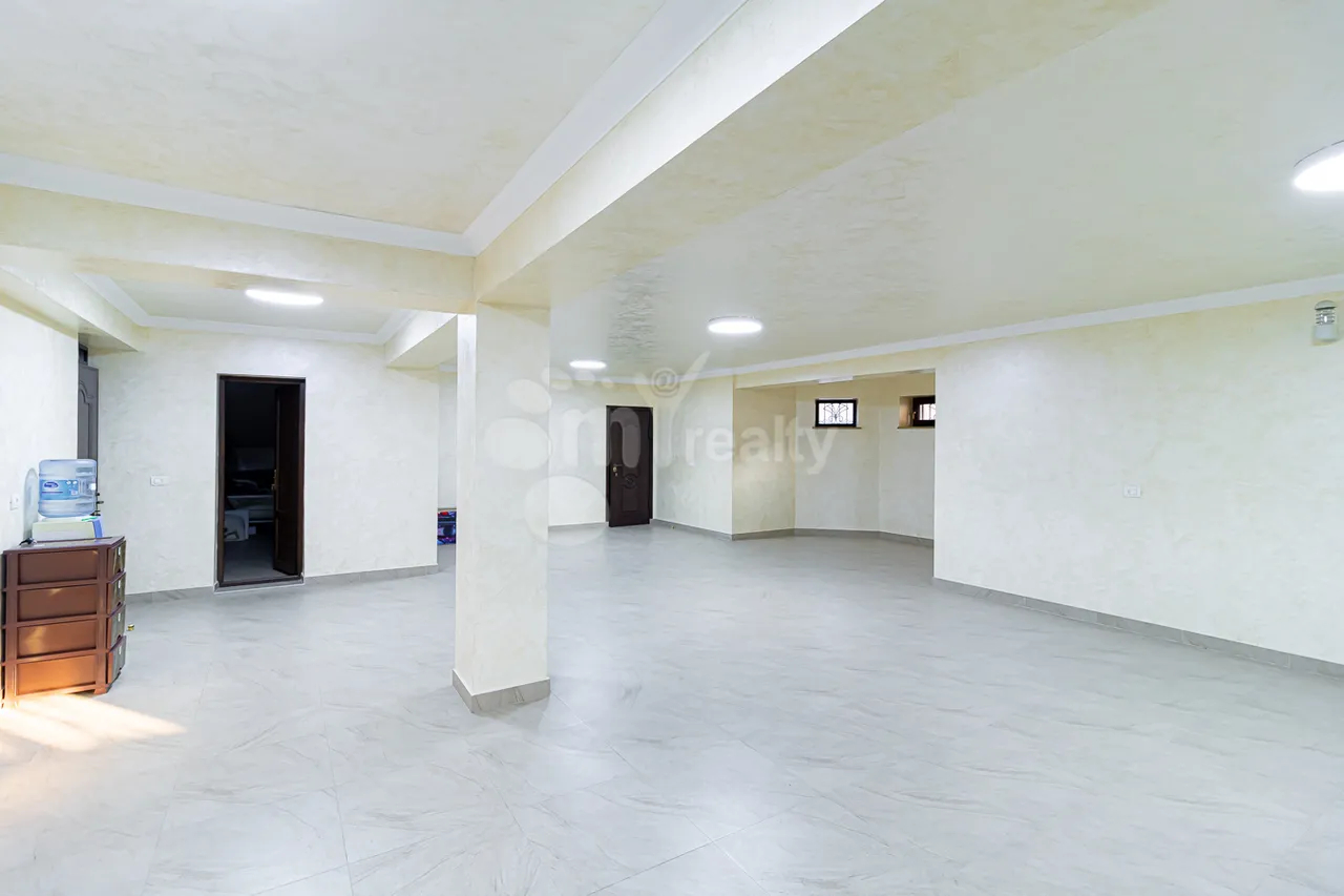 Առանձնատուն  Գ 1 թաղ., Աջափնյակ Երևան, 159068