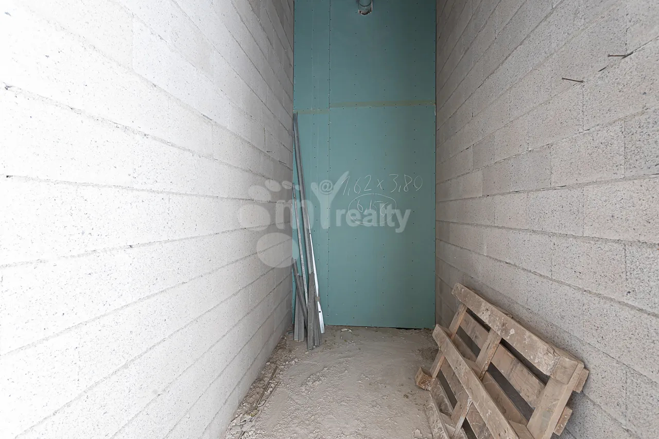 7 bedroom apartment for sale خیابان کومیتاس, عربگیر ایروان, 159055