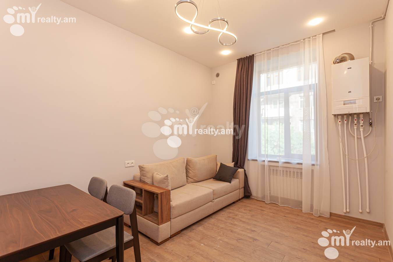 Купить 3 комнатную квартиру Налбандян ул, Центр Ереван, 150615