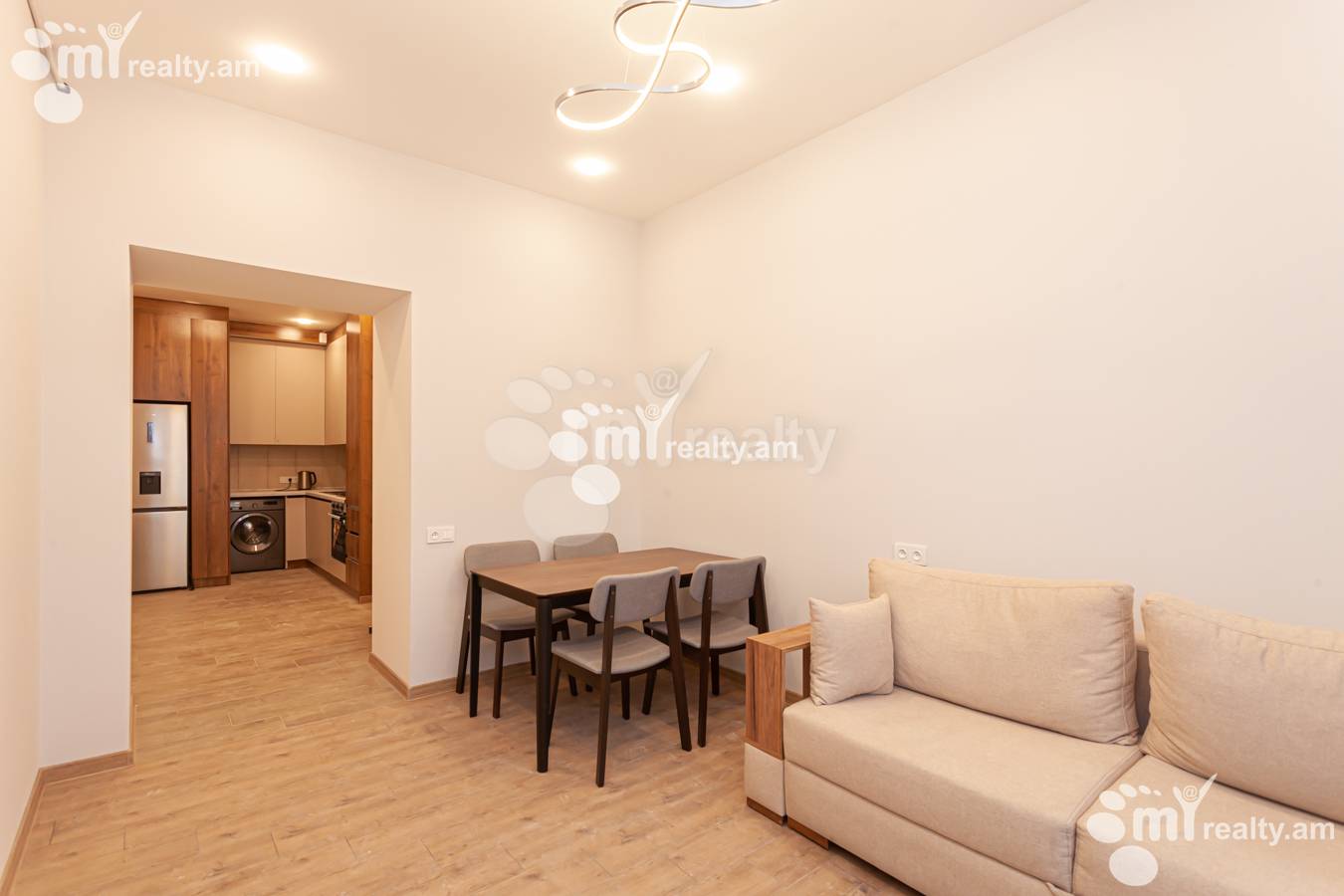 Купить 3 комнатную квартиру Налбандян ул, Центр Ереван, 150615