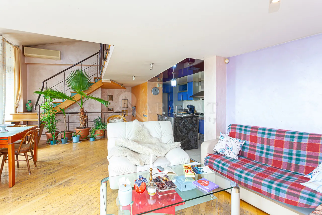 5 bedroom apartment for rent Teryan St, Center Yerevan, 158099