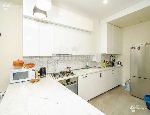 3-senyakanoc-bnakaran-vacharq-Yerevan-Center