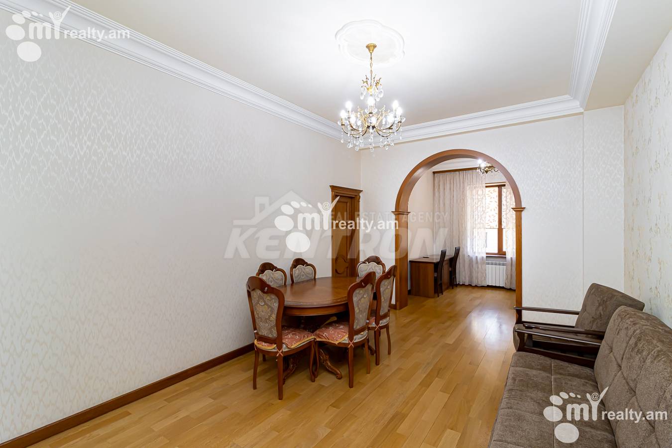 3 bedroom apartment for sale خیابان کاجازنونی, مرکز شهر ایروان, 153643