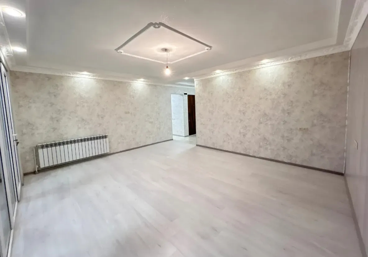 3 bedroom apartment for sale Z. Sarkavag St, Kanaqer-Zeytun Yerevan, 160707