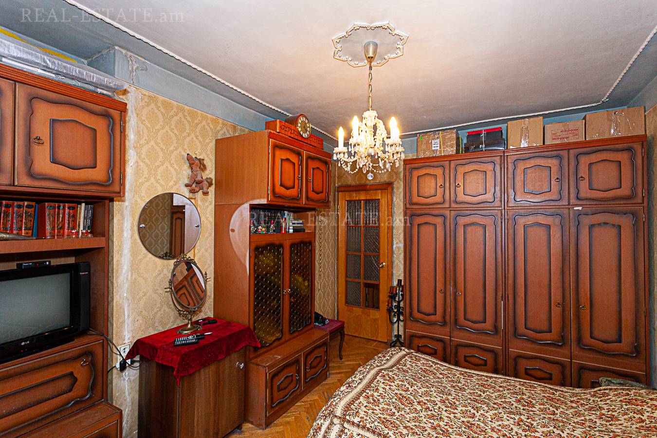 Купить 3 комнатную квартиру Налбандян ул, Центр Ереван, 128744