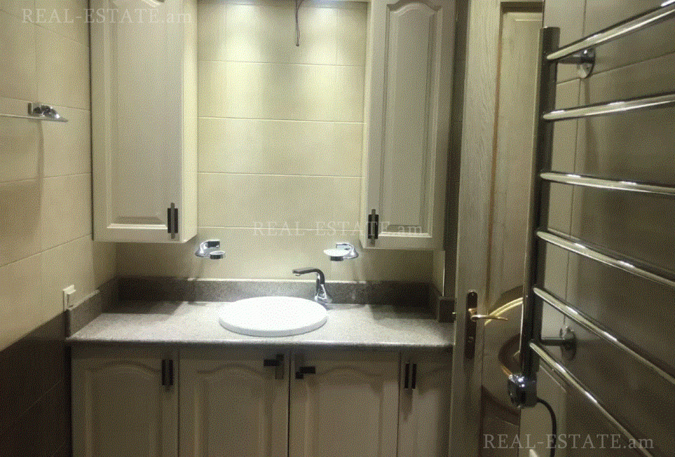 3 bedroom apartment for sale خیابان سایات نووآ, مرکز شهر ایروان, 99706