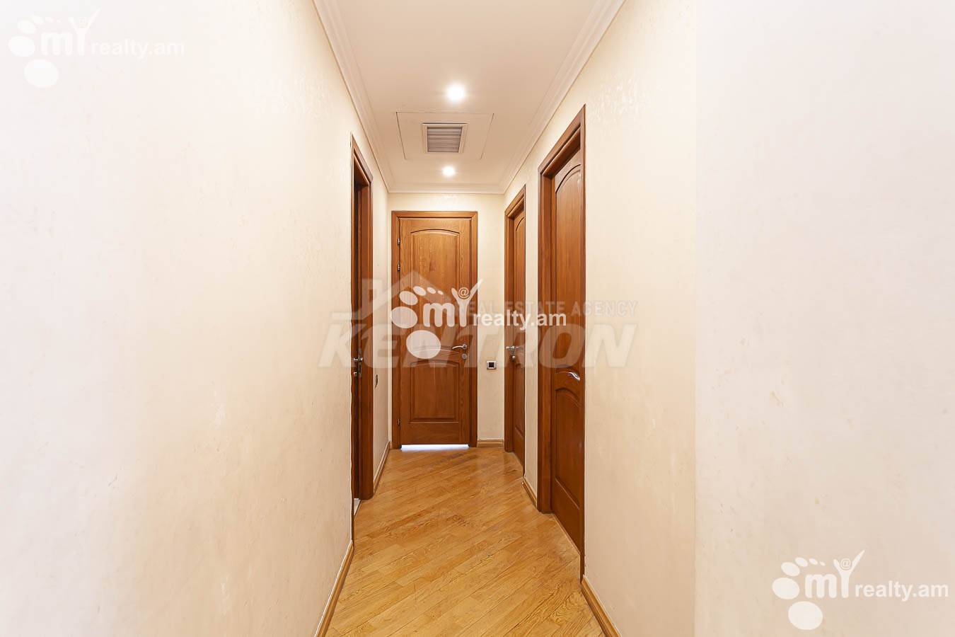 3 bedroom apartment for sale خیابان پارونیان, مرکز شهر ایروان, 153345