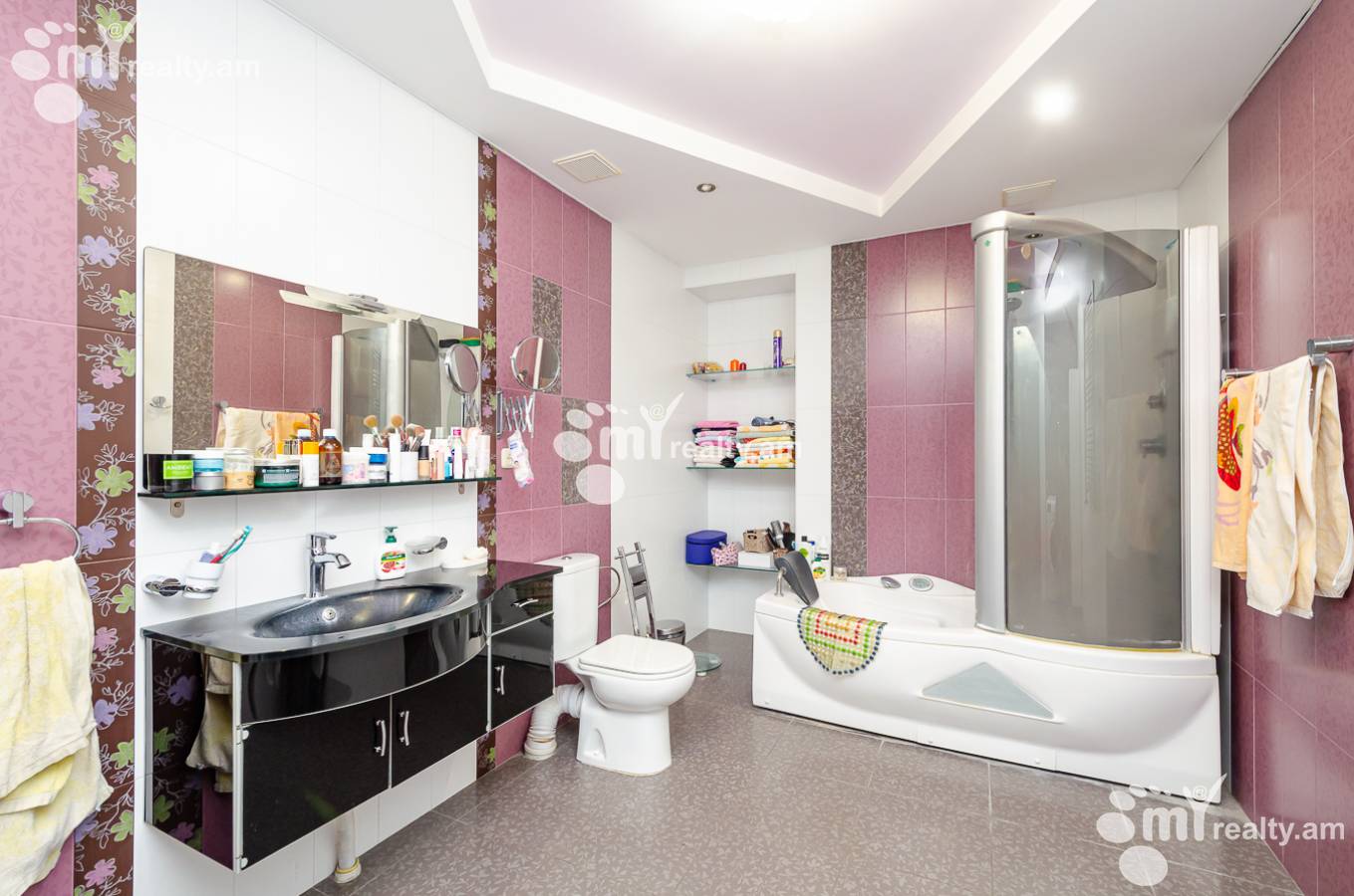 Купить 4 комнатную квартиру Орбели Ехбайрнери ул, Арабкир Ереван, 144146