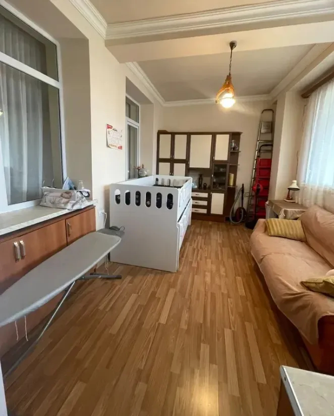 4 սենյականոց բնակարան  Զաքյան փող, Կենտրոն Երևան, 162011