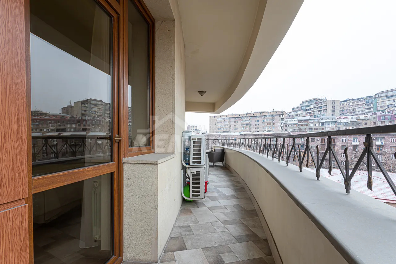 4 bedroom apartment for sale Yekmalyan St, Center Yerevan, 158583