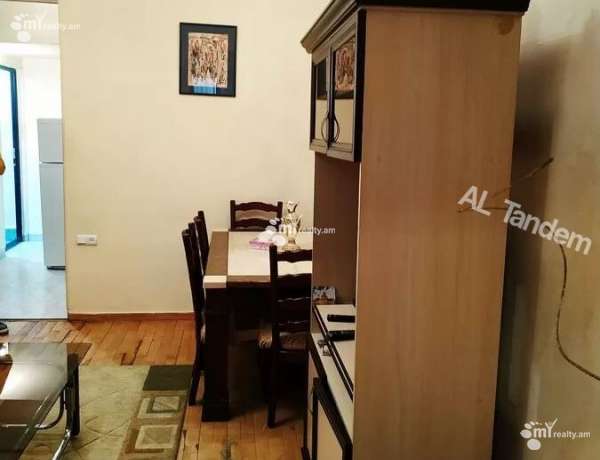 2-senyakanoc-bnakaran-vacharq-Yerevan-Center