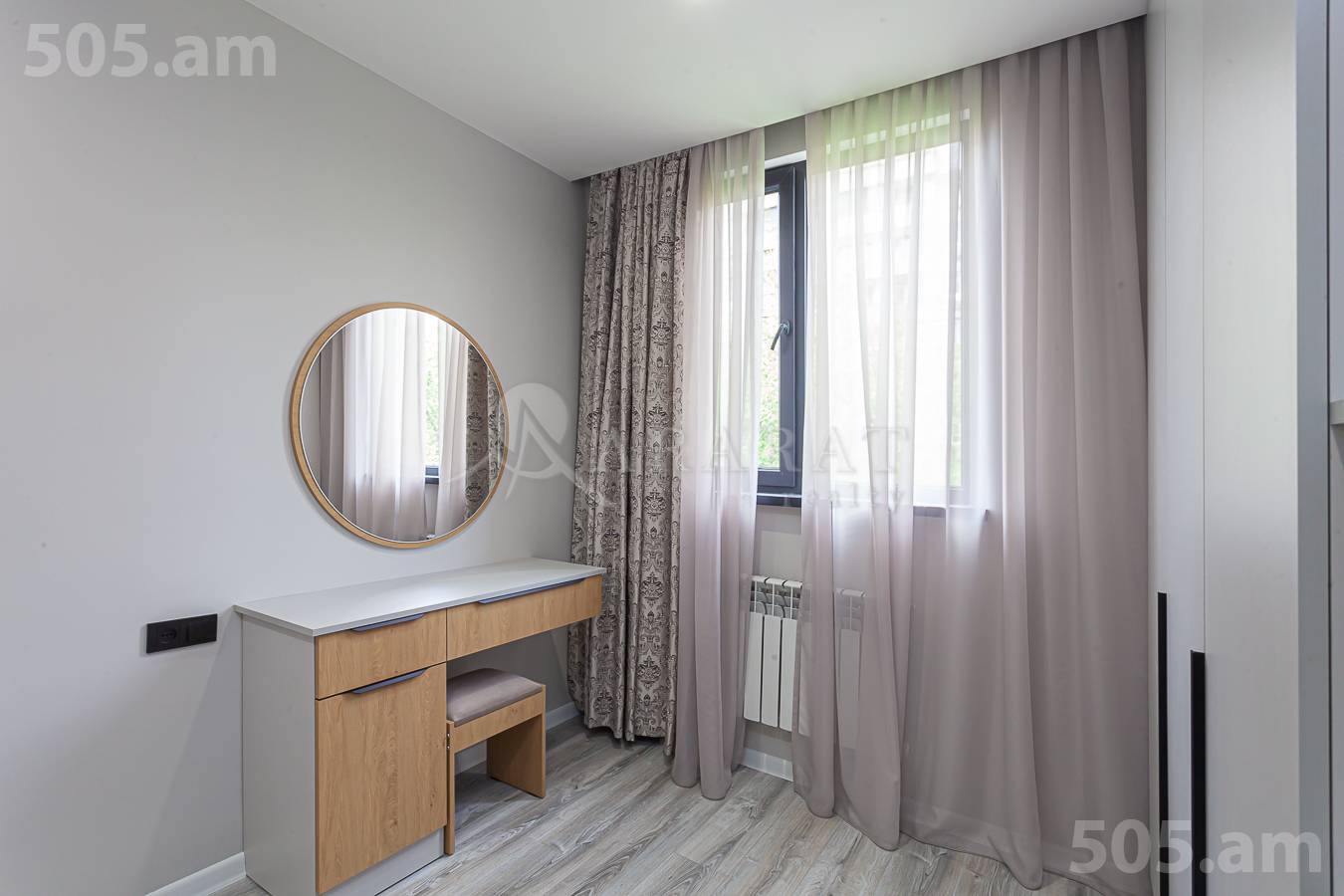 Купить 3 комнатную квартиру М.Хоренаци ул, Центр Ереван, 150833