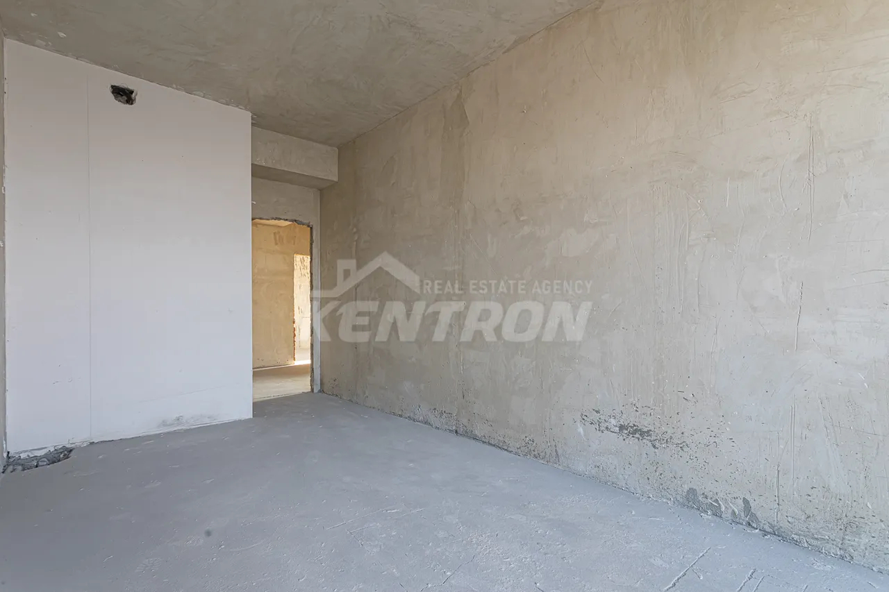 4 bedroom apartment for sale Rostom St, Center Yerevan, 158376