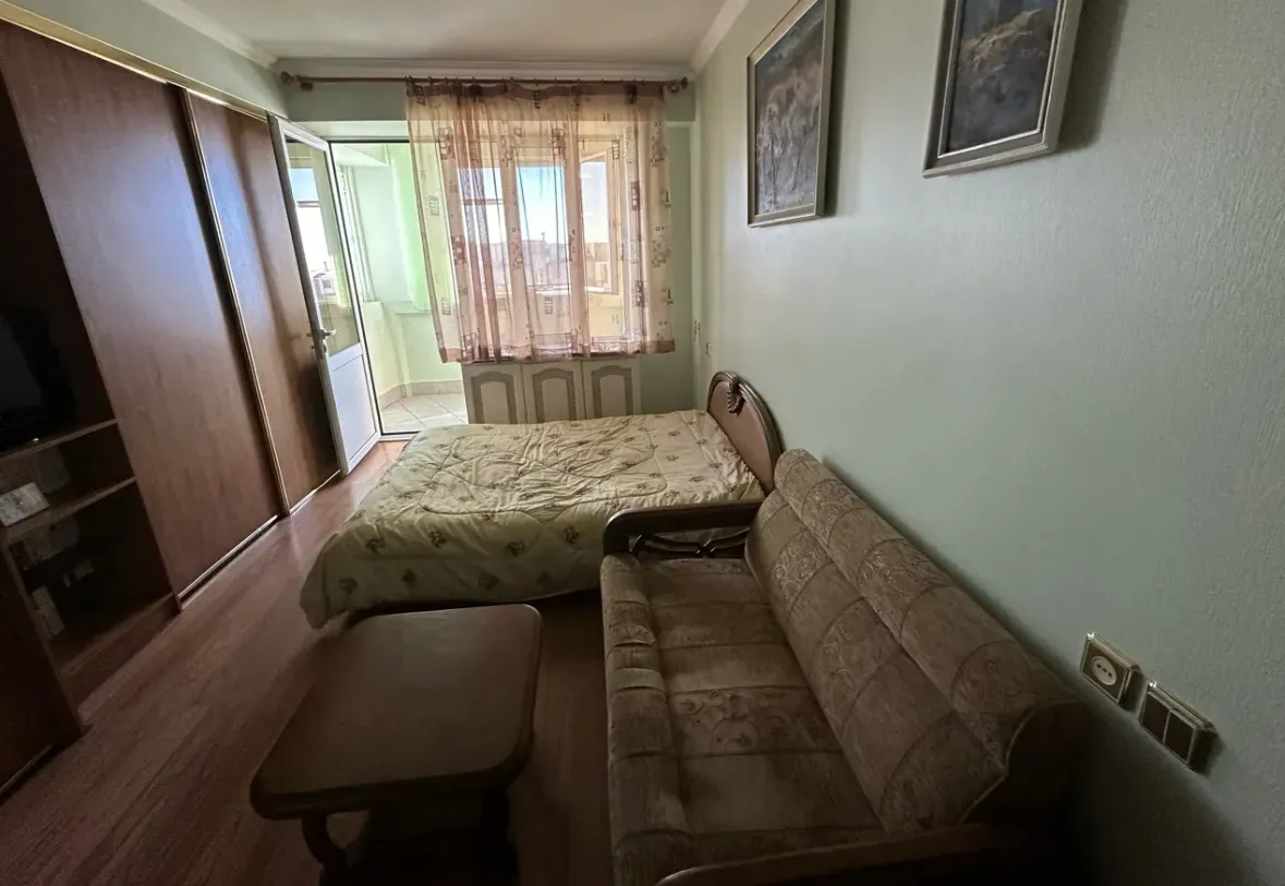 4 bedroom apartment for sale خیابان آزاتوتیان, عربگیر ایروان, 161824