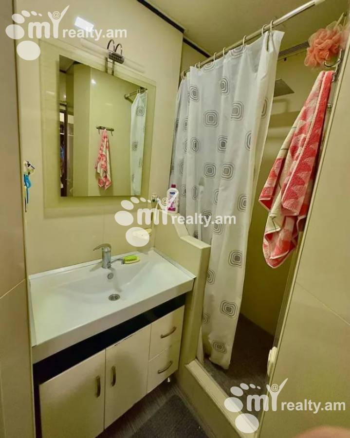 3 սենյականոց բնակարան  Քրիստաֆորի փող, Կենտրոն Երևան, 143507