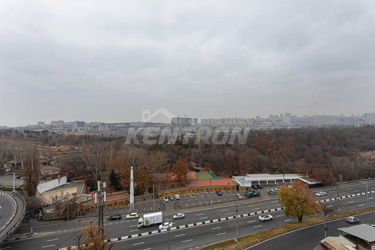 3 սենյականոց բնակարան  Խուդյակովի փող, Ավան Երևան, 158553