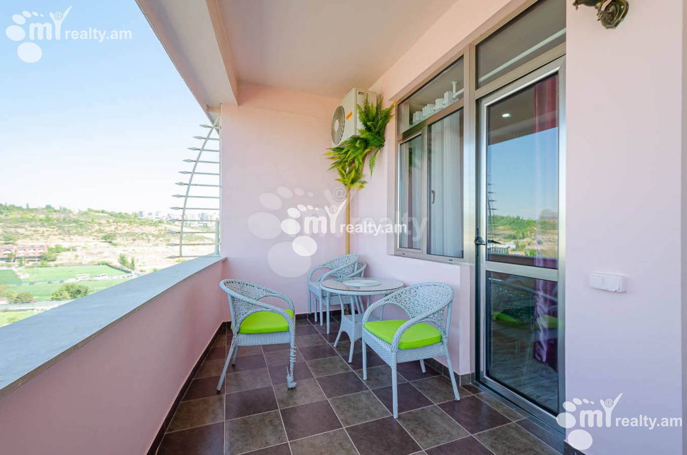 Снять 2 комнатную квартиру Цицернакаберд шоссе, Центр Ереван, 142238