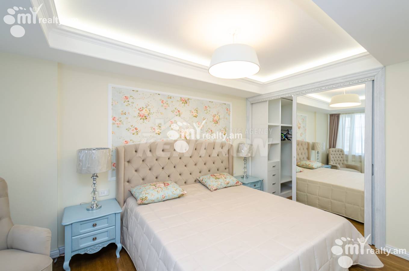 3 bedroom apartment for sale Israelyan St, Center Yerevan, 153637