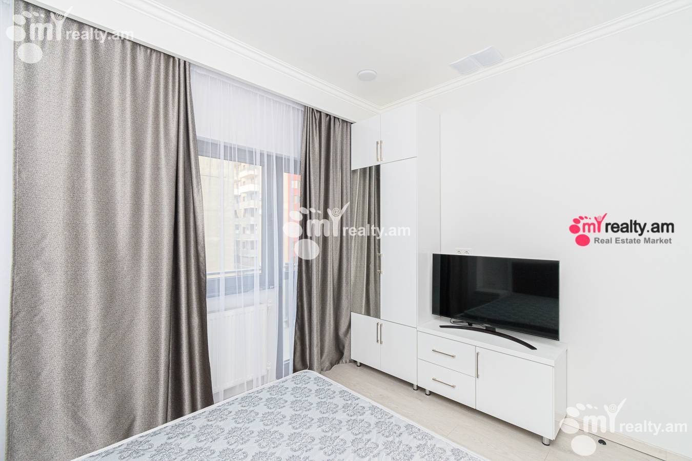 3 bedroom apartment for sale خیابان هانراپتوتیان, مرکز شهر ایروان, 134332