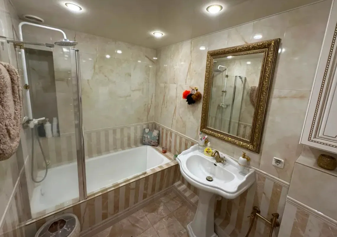 4 bedroom apartment for sale خیابان 37 عربکیر, عربگیر ایروان, 160846
