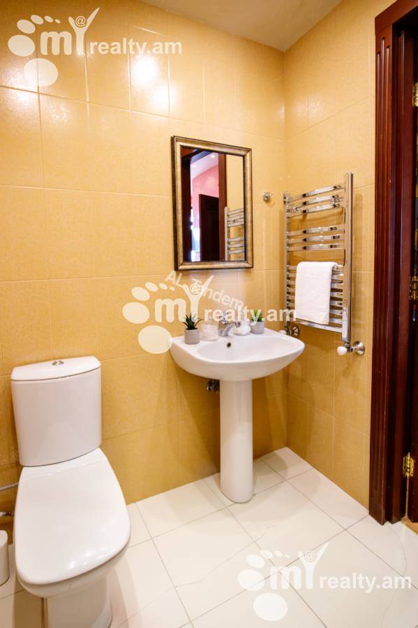 3 bedroom apartment for rent Charents St, Center Yerevan, 138275