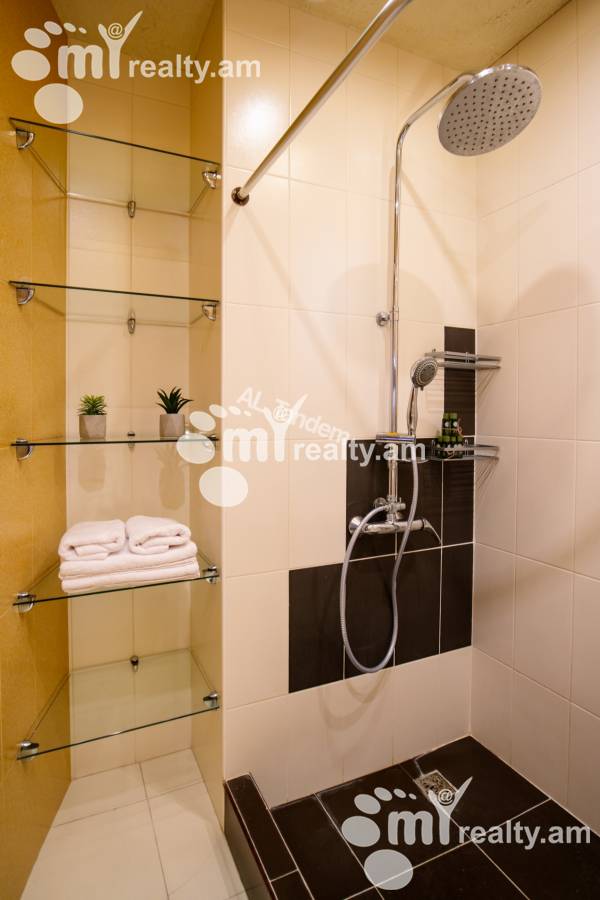3 bedroom apartment for rent Charents St, Center Yerevan, 138275