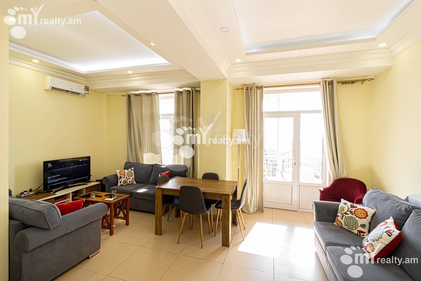 3 bedroom apartment for sale Antarayin St, Center Yerevan, 152876