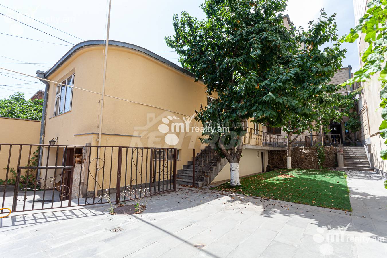 House for sale خیابان سِپوه, عربگیر ایروان, 155978