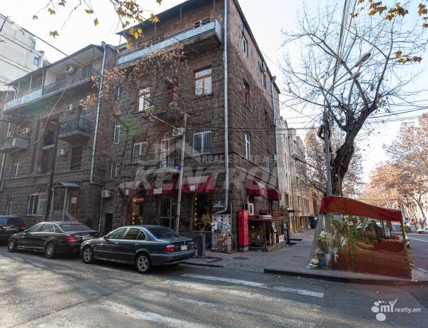 komercion-vacharq-Yerevan-Center