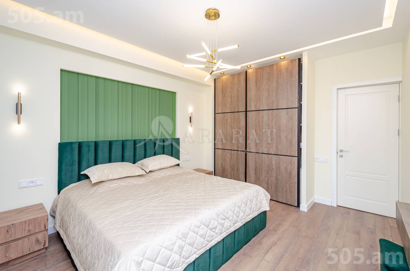 4 bedroom apartment for sale خیابان پارونیان, مرکز شهر ایروان, 150354